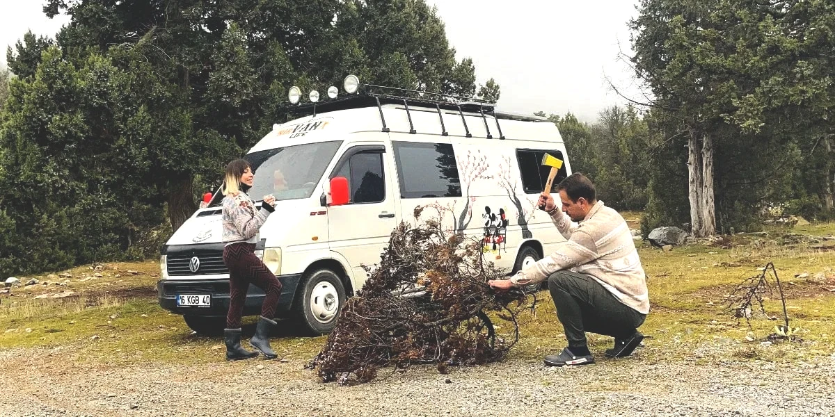 omer-turkoglu-karavan.jpg